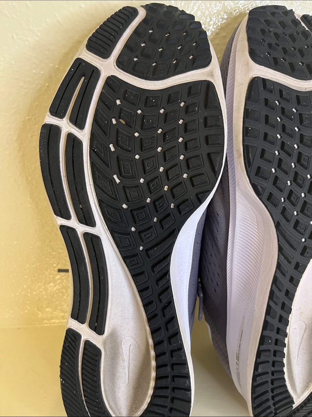 Nike Air Zoom Pegasus 38, women’s sz9.
Grey & White. - Picture 11 of 12